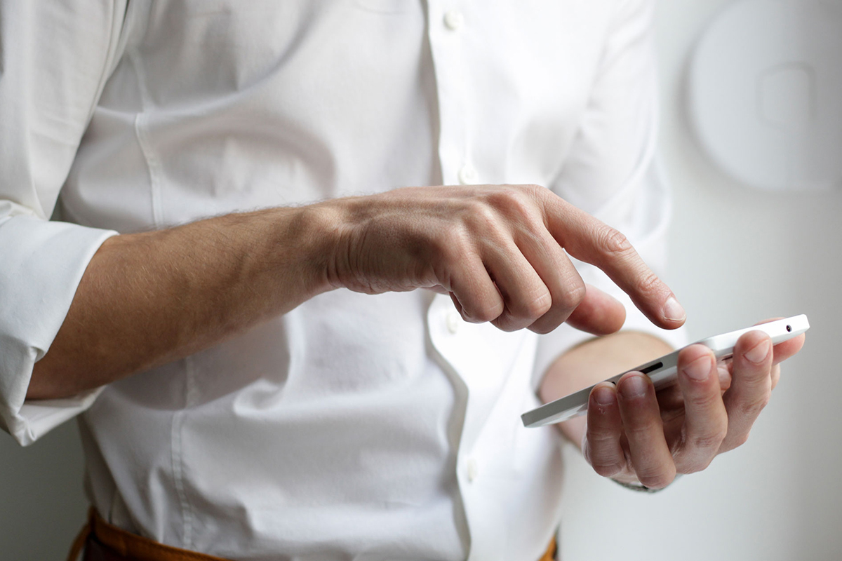 application connectée tele surveillance locaux professionels et entreprise